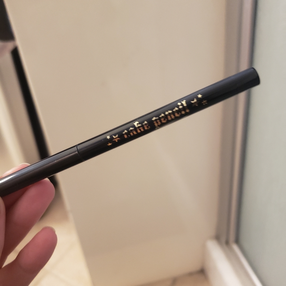 KVD Kat Von D cake pencil